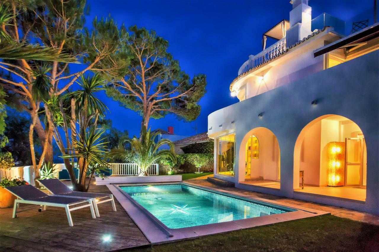 Luxury With Swimming Pool And Jacuzzi Villa *